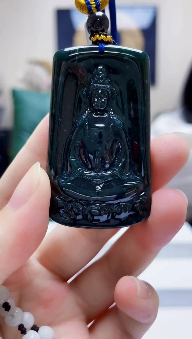 未镶嵌定制翡翠吊坠85