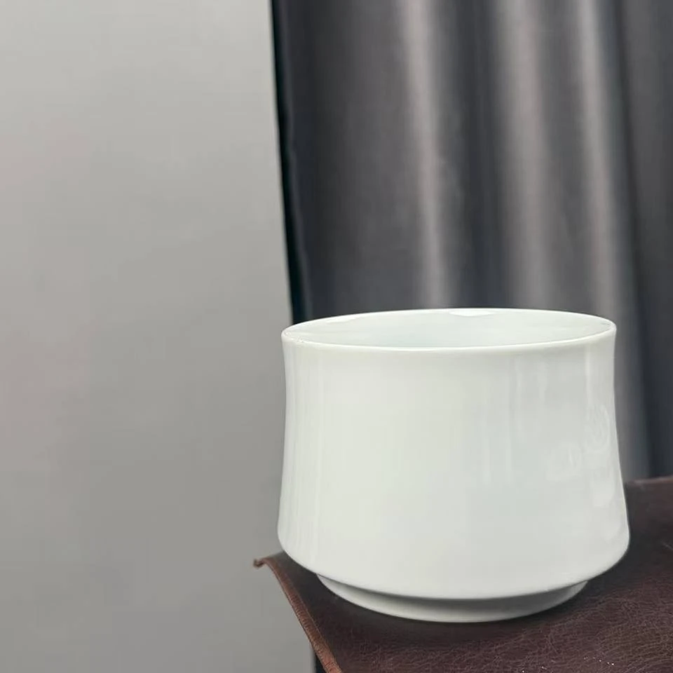 有瑕疵素胎杯水洗
