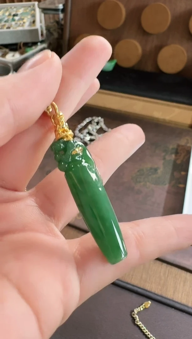 吊坠(不含链)18K金镶嵌翡翠吊坠