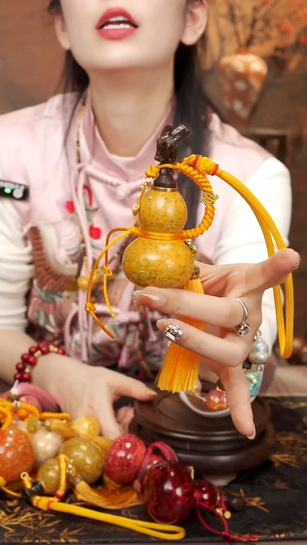 137--大漆开口小葫芦----168