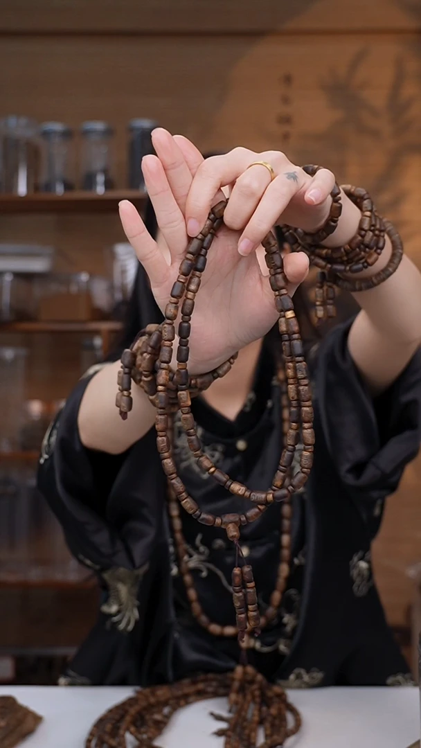 【闪购商品】沉香手串海南白棋板头多圈多样性发一