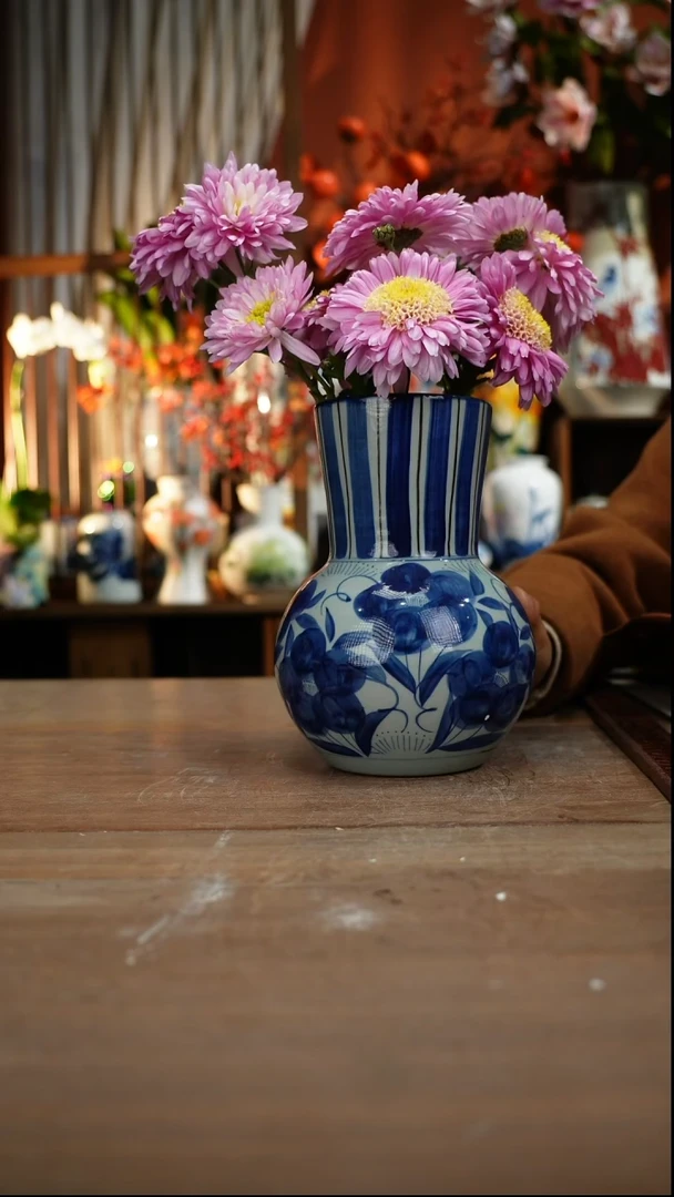 当代景德镇设计师釉下手绘陶瓷花瓶