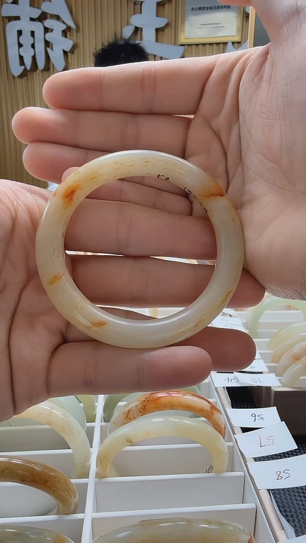 【闪购商品】和田玉手镯未镶嵌911手镯圈口58