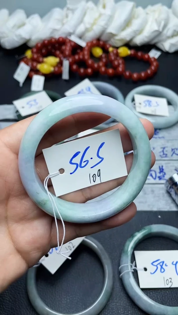 未镶嵌手镯翡翠109