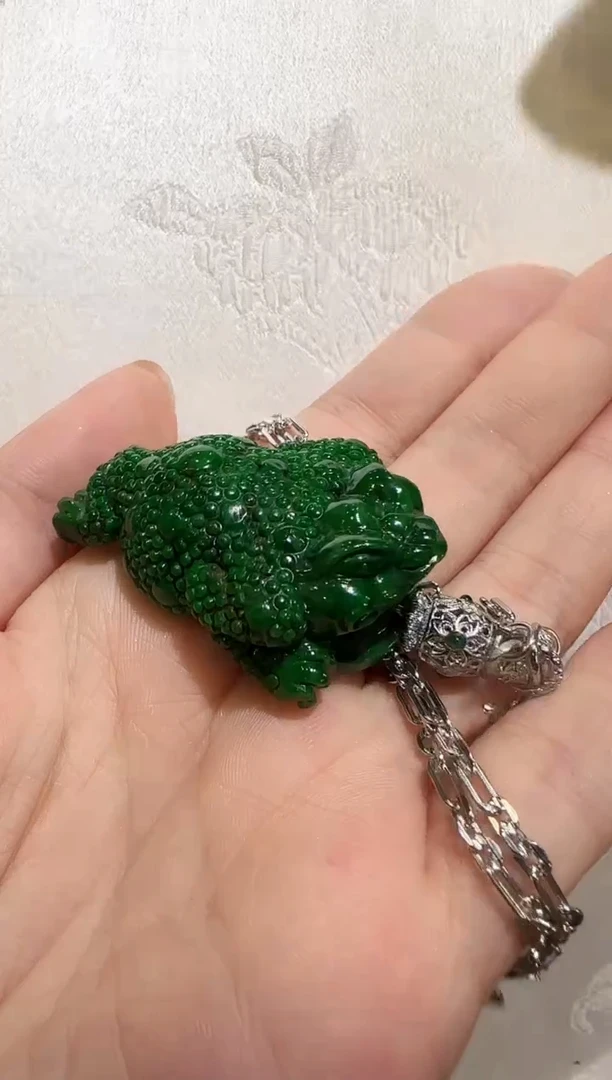 翡翠未镶嵌颈饰国风2