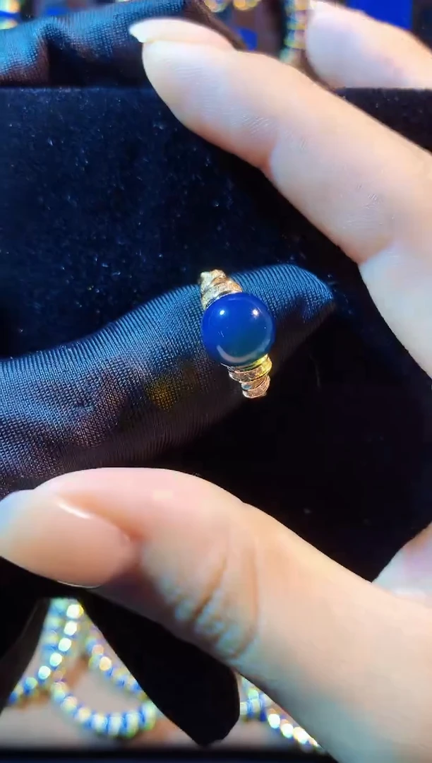 未镶嵌琥珀裸石蓝珀戒指