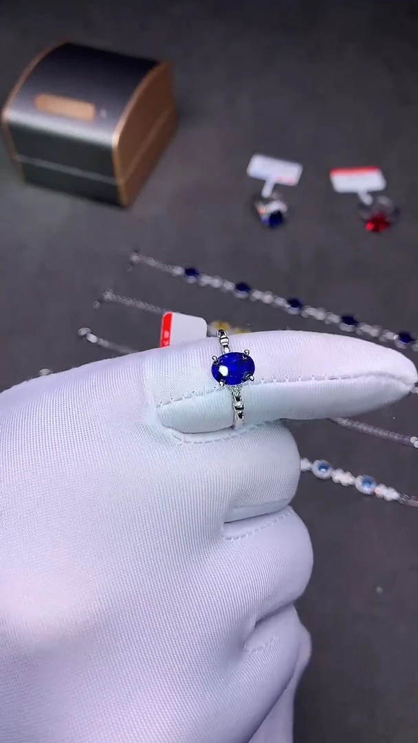 【闪购商品】蓝宝石戒指银S925镶嵌.....