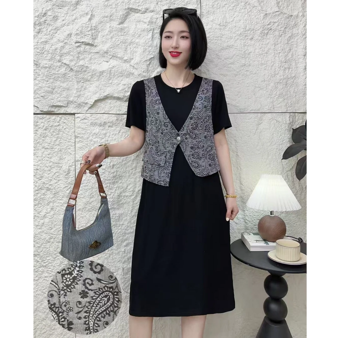 小施家气质百搭假两件连衣裙8182