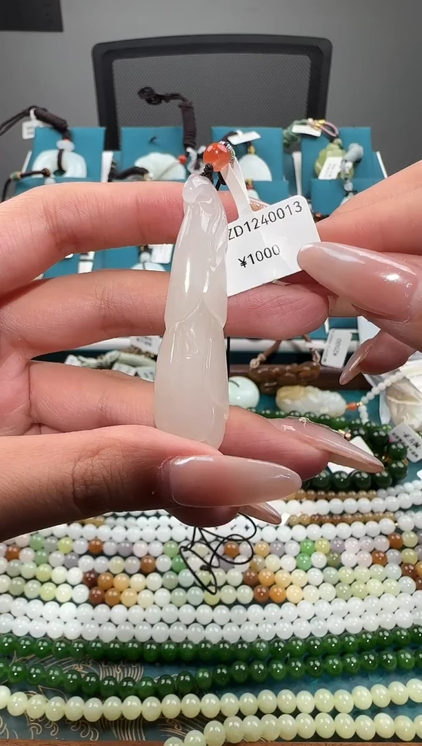 颈饰未镶嵌和田玉ZD