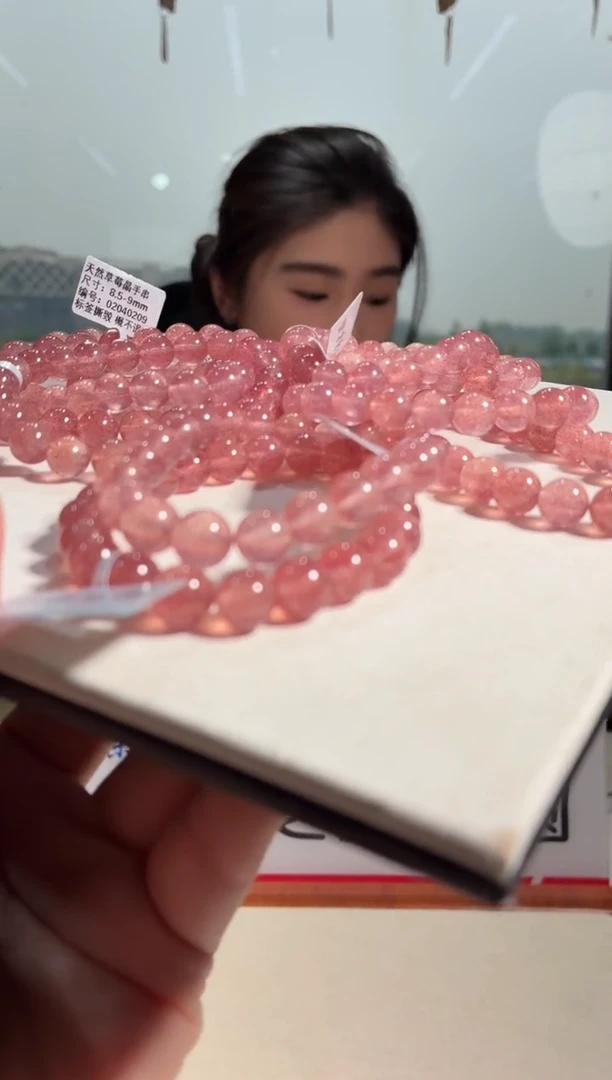 石英质玉手链未镶嵌草莓晶9mm左右多样性发其一