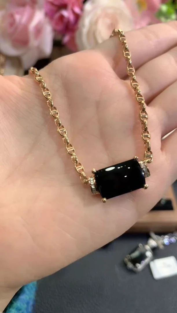 项链18K金镶嵌翡翠 D104