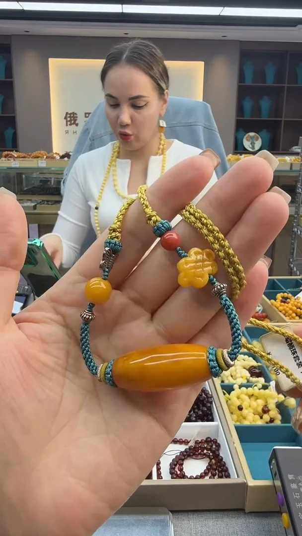 琥珀颈饰未镶嵌83秒拍号 假一罚三