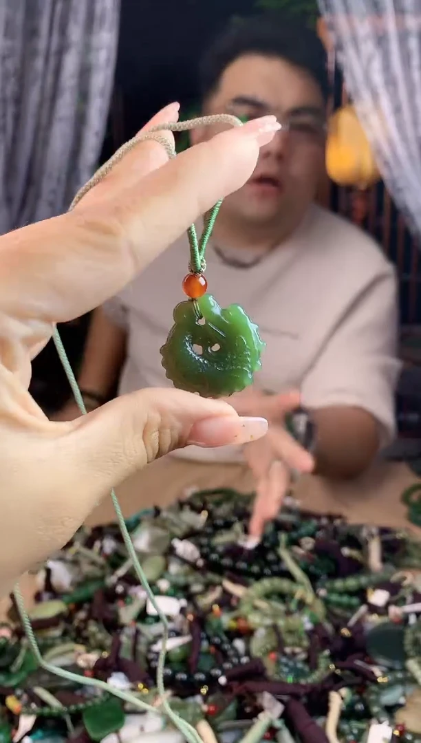 【闪购商品】和田玉挂件未镶嵌多样性发货拍一发一