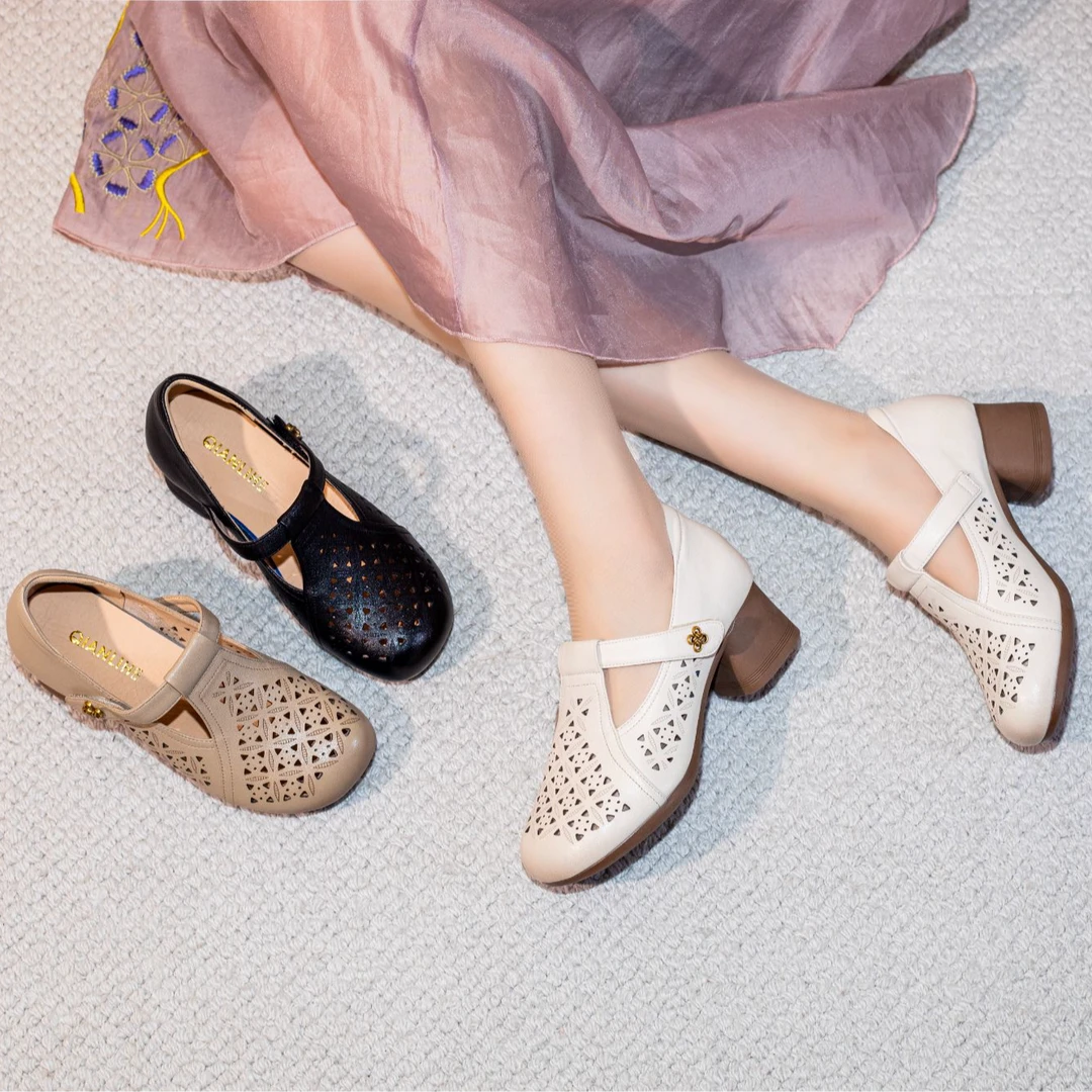 8806夏季中老年镂空中年复古女洞洞鞋包头软底跳舞鞋女鞋中跟舒适