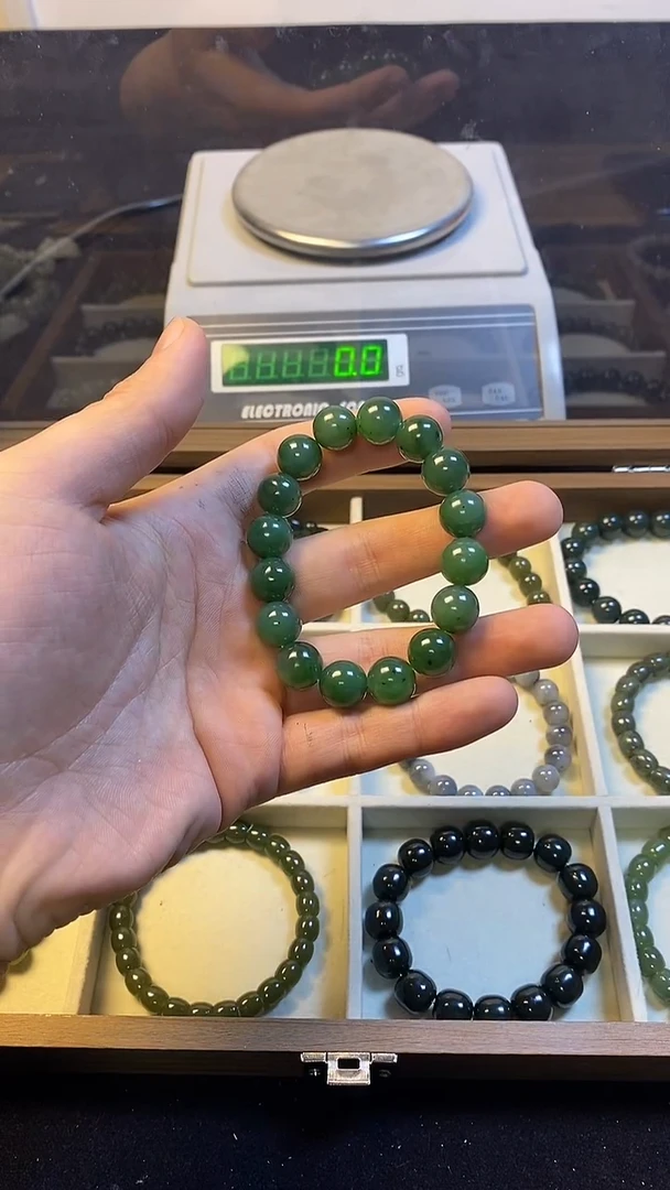 未镶嵌手串和田玉主播推荐！！