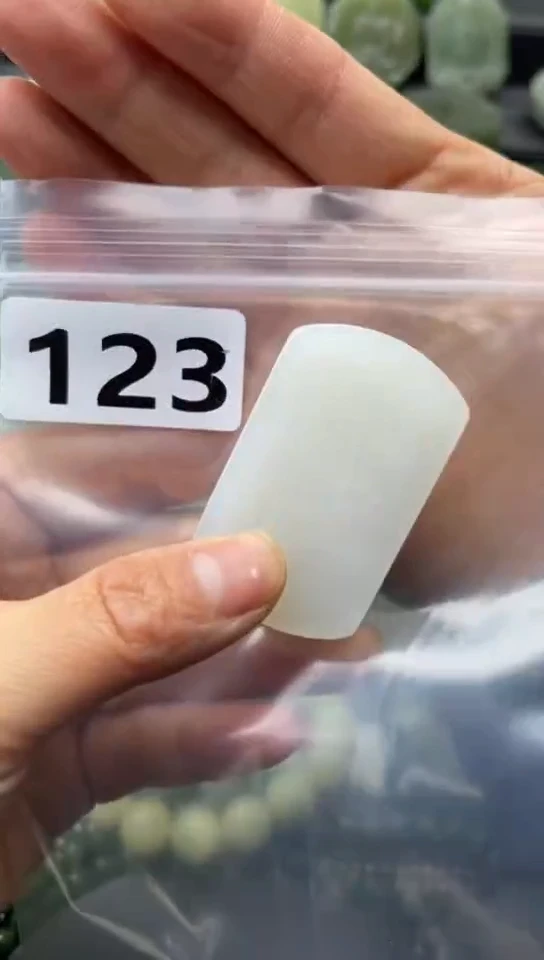 未镶嵌和田玉珠宝半成品牌子