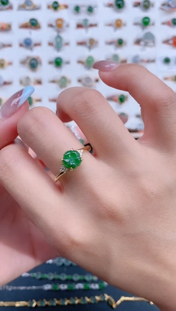 翡翠戒指银S925镶嵌天然翡翠