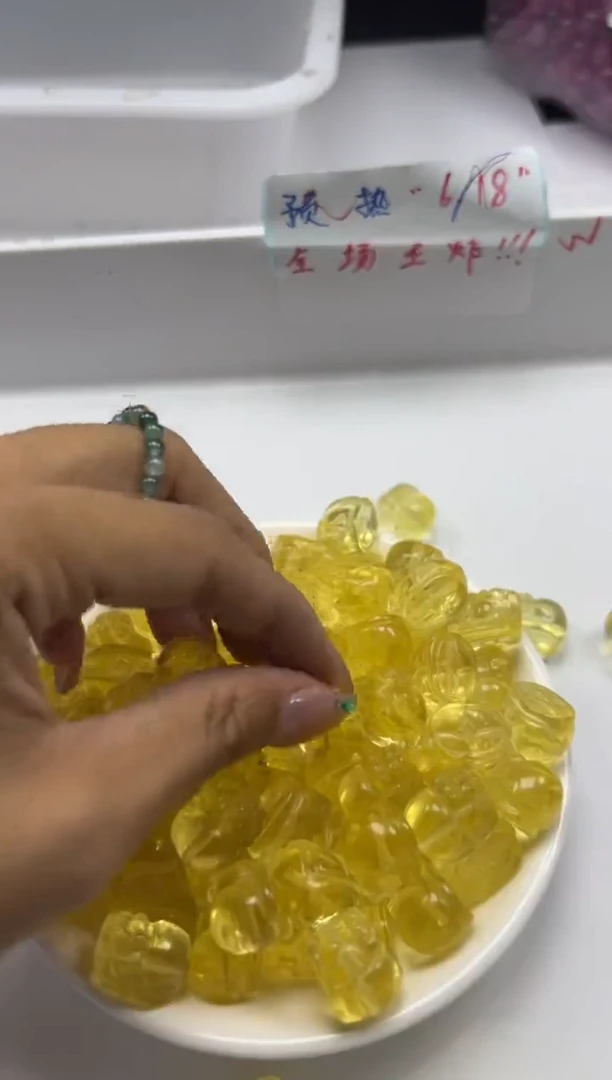 未镶嵌颈饰水晶w1717净体黄水晶貔貅16*11mm*1个