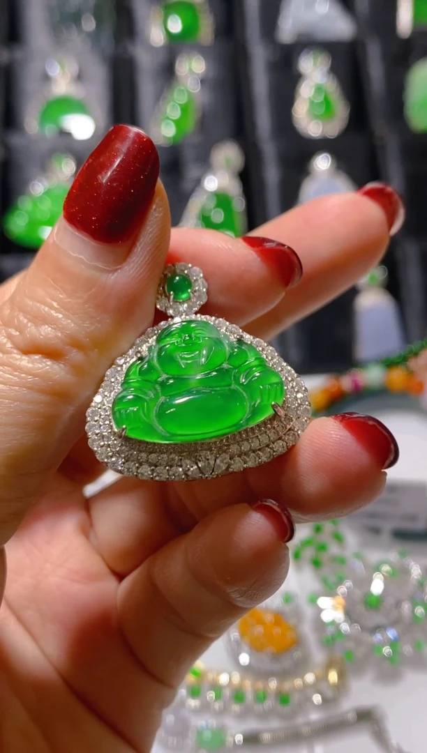 吊坠(赠链)未镶嵌翡翠天然翡翠多样性发货