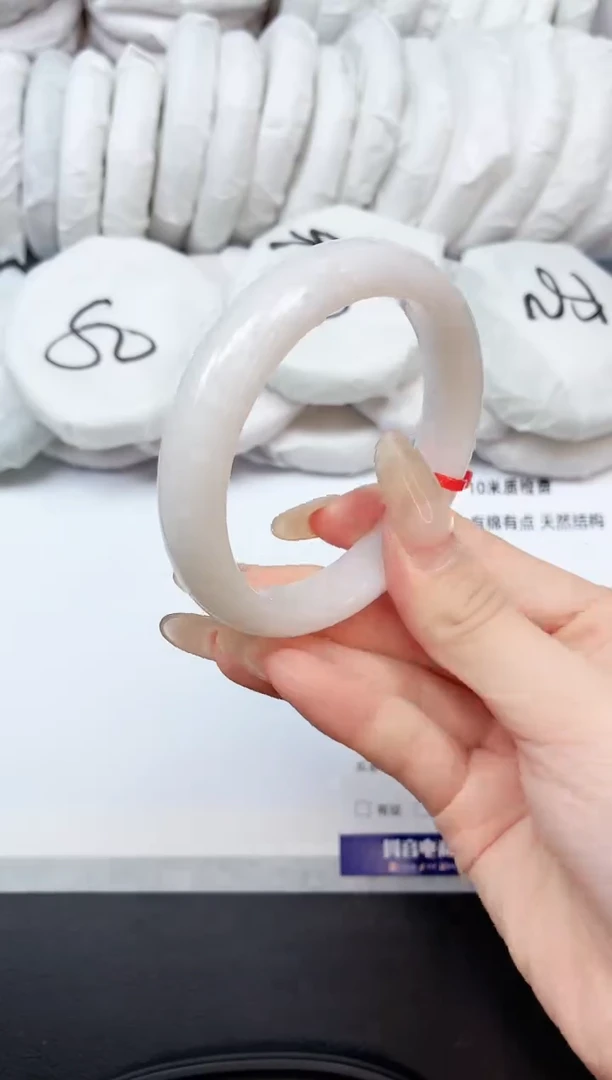 和田玉手镯未镶嵌5K83-58