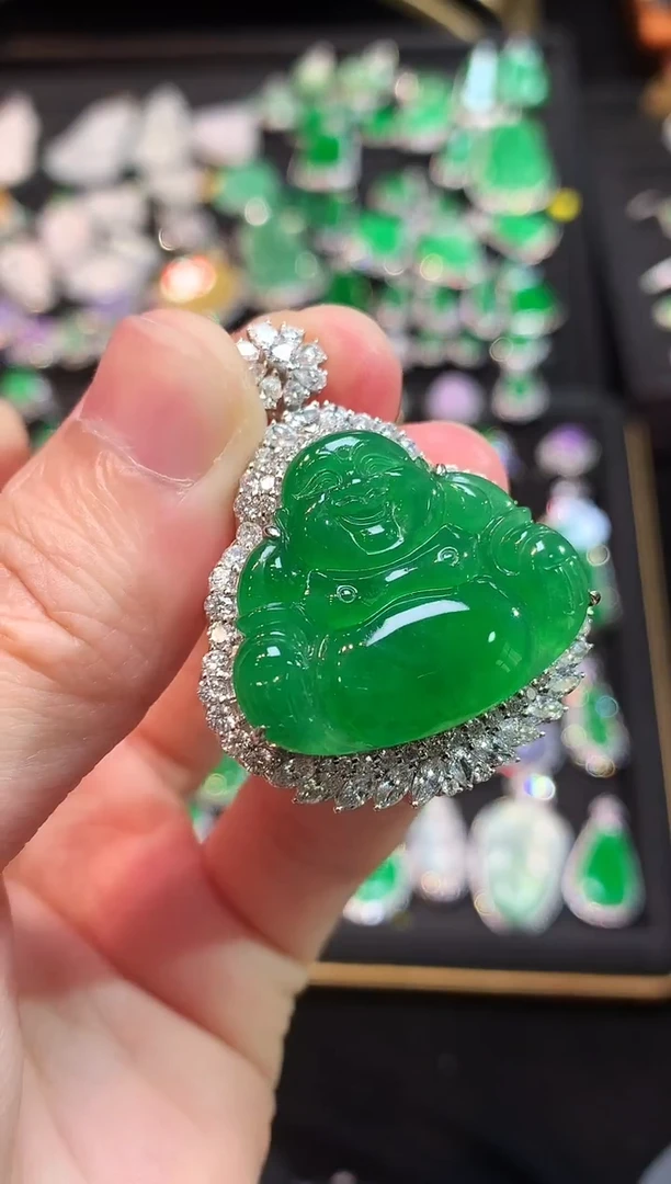 吊坠(赠链)18K金镶嵌翡翠高冰正阳满绿大佛公吊坠