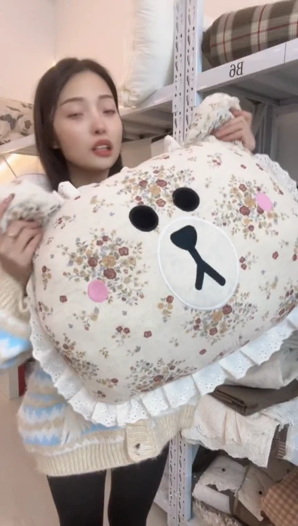 棉棉  抱枕 熊
