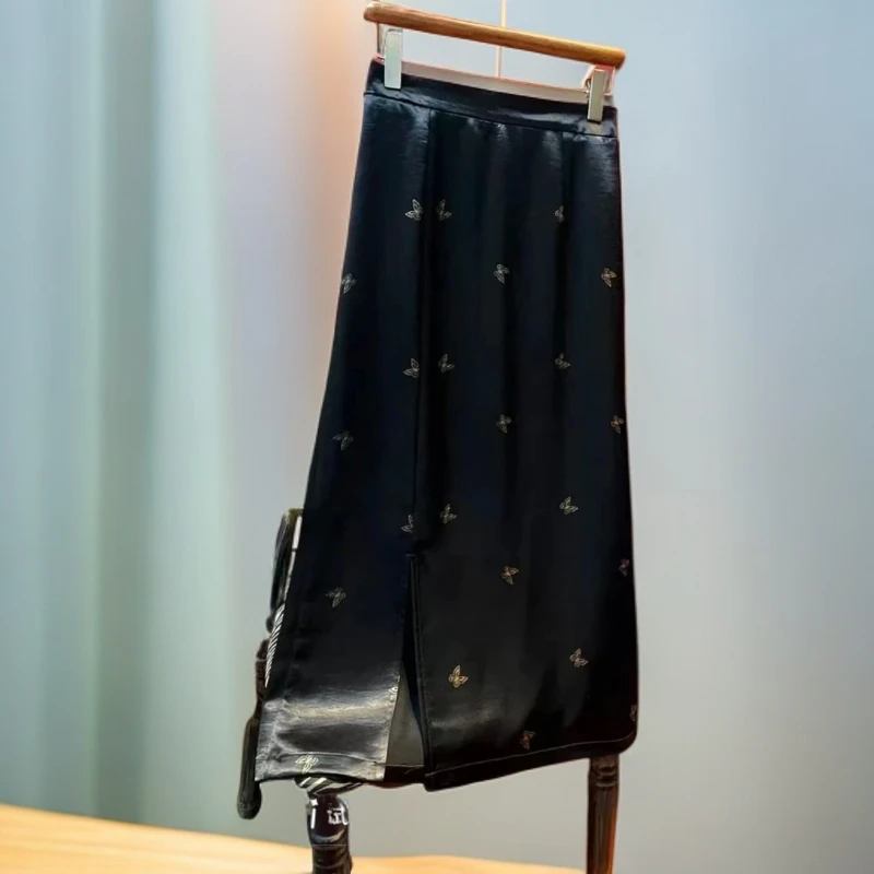 小香风黑色高腰显瘦刺绣半身裙女25春夏季时尚新款休闲百搭裙303