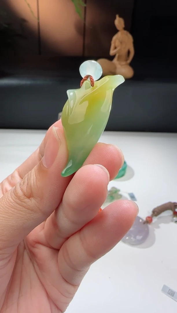 翡翠挂件未镶嵌洋