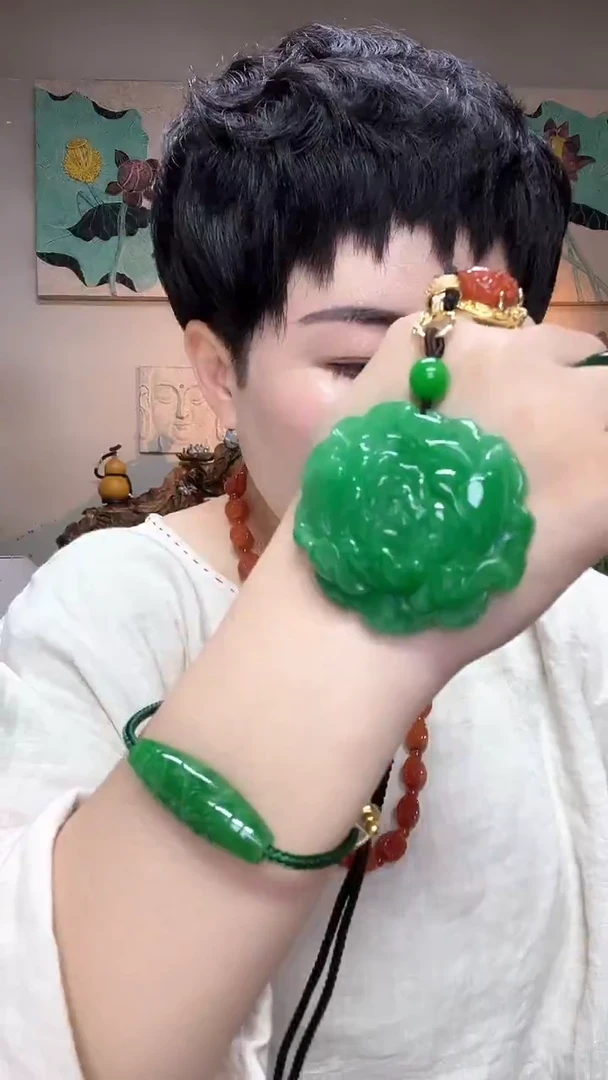 吊坠(赠链)未镶嵌翡翠752