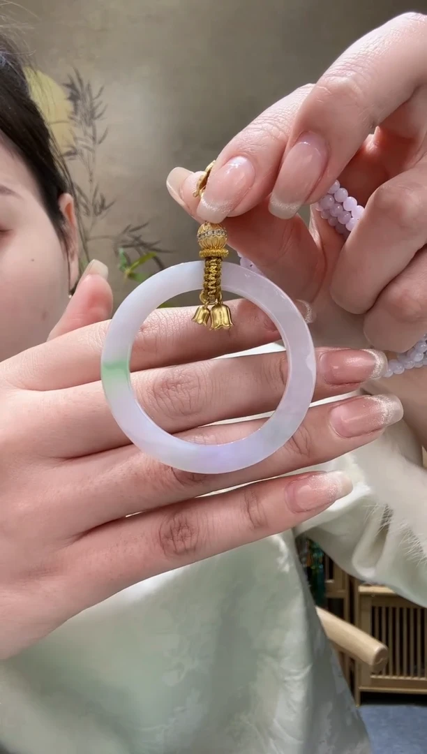 【闪购商品】翡翠颈饰未镶嵌吊坠
