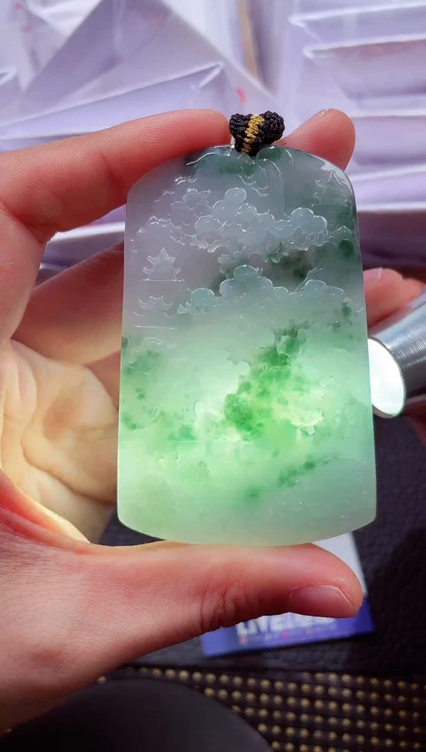 未镶嵌挂件翡翠000888