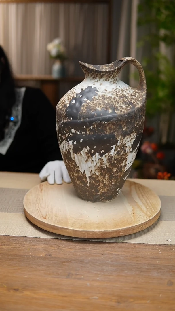 【闪购商品】陶瓷   花器诧寂黑奶壶