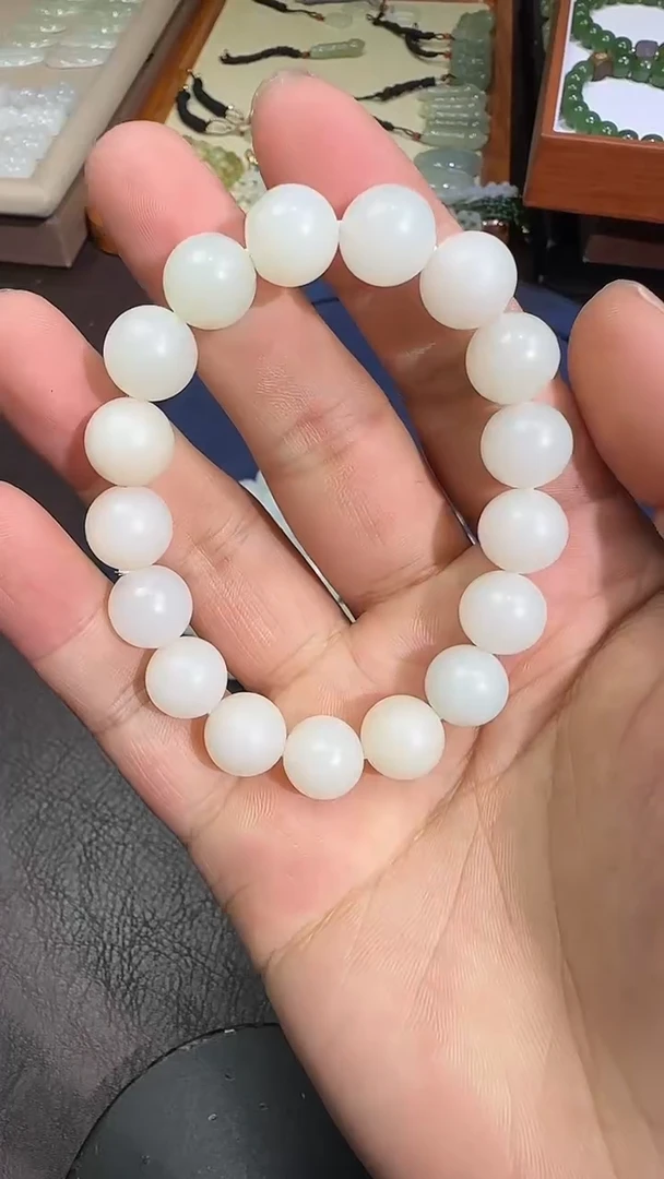 未镶嵌和田玉挂件【陆1211】38 7025 多样性发其一