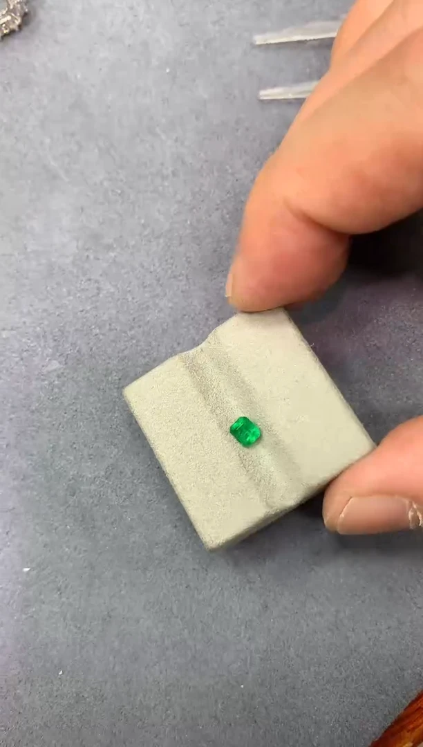 裸石祖母绿0.36ct 31