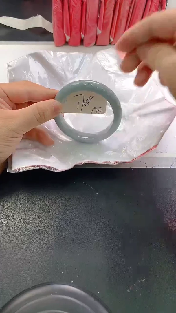 未镶嵌手镯翡翠193