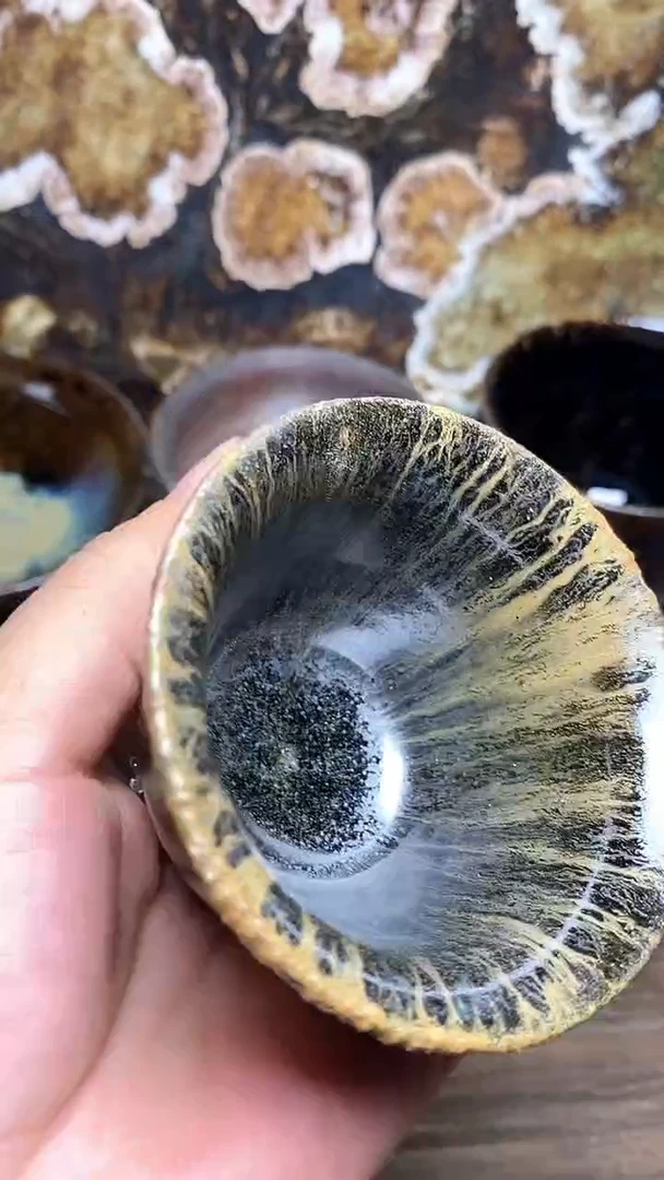 茶盏柴窑落灰烧建盏