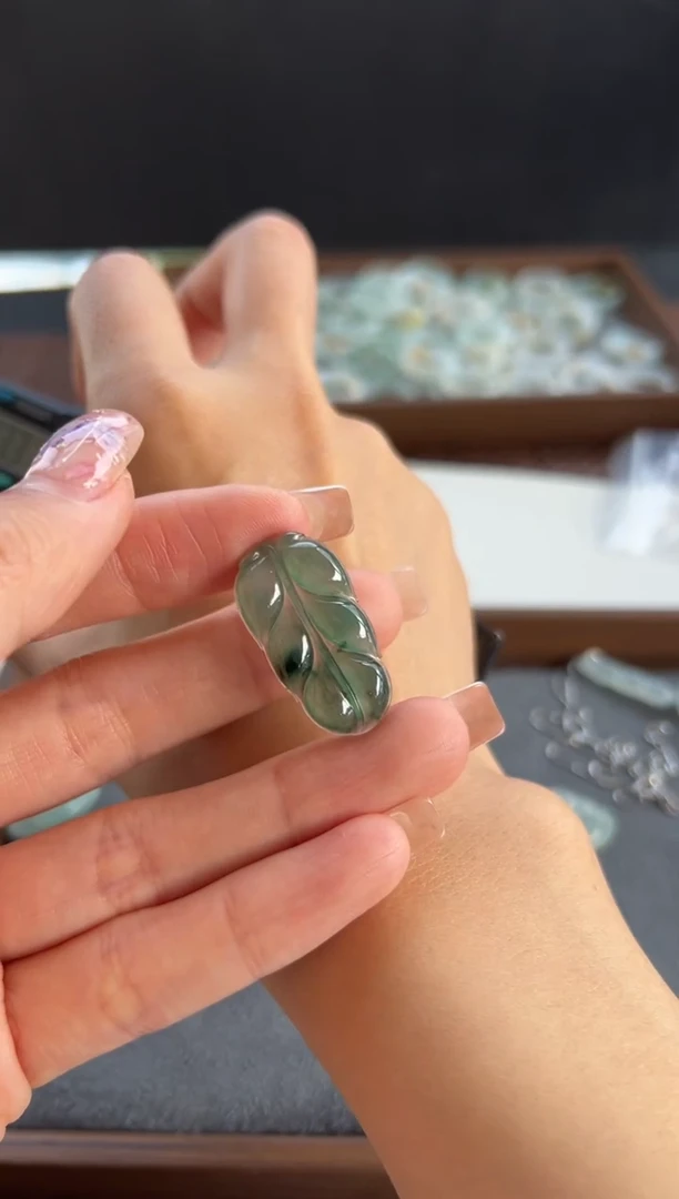 【闪购商品】翡翠吊坠(不含链)未镶嵌513买断