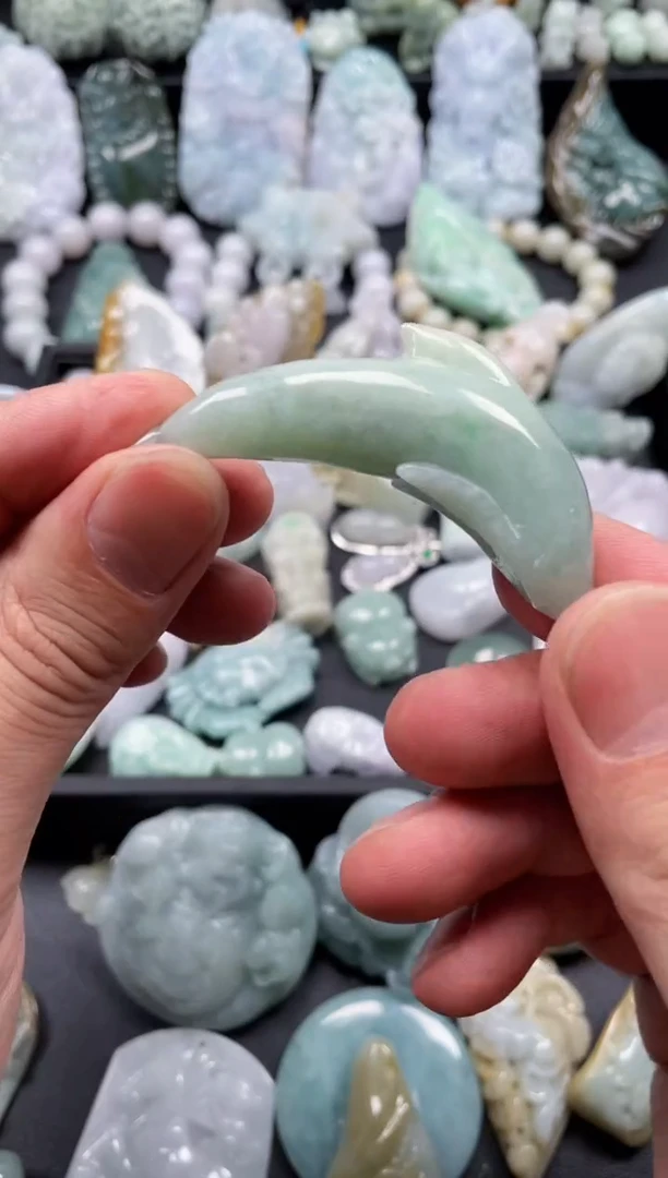 翡翠未镶嵌颈饰天然翡翠a货