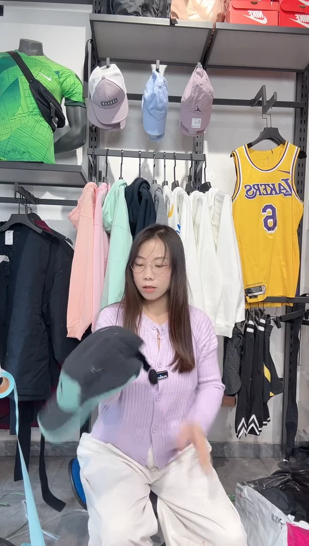 1373 编码 瑕疵款直播间过款为准 尺码