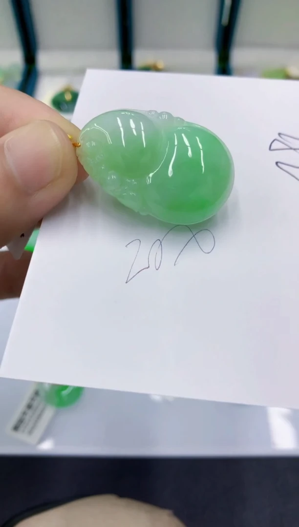 颈饰18K金镶嵌翡翠翡翠