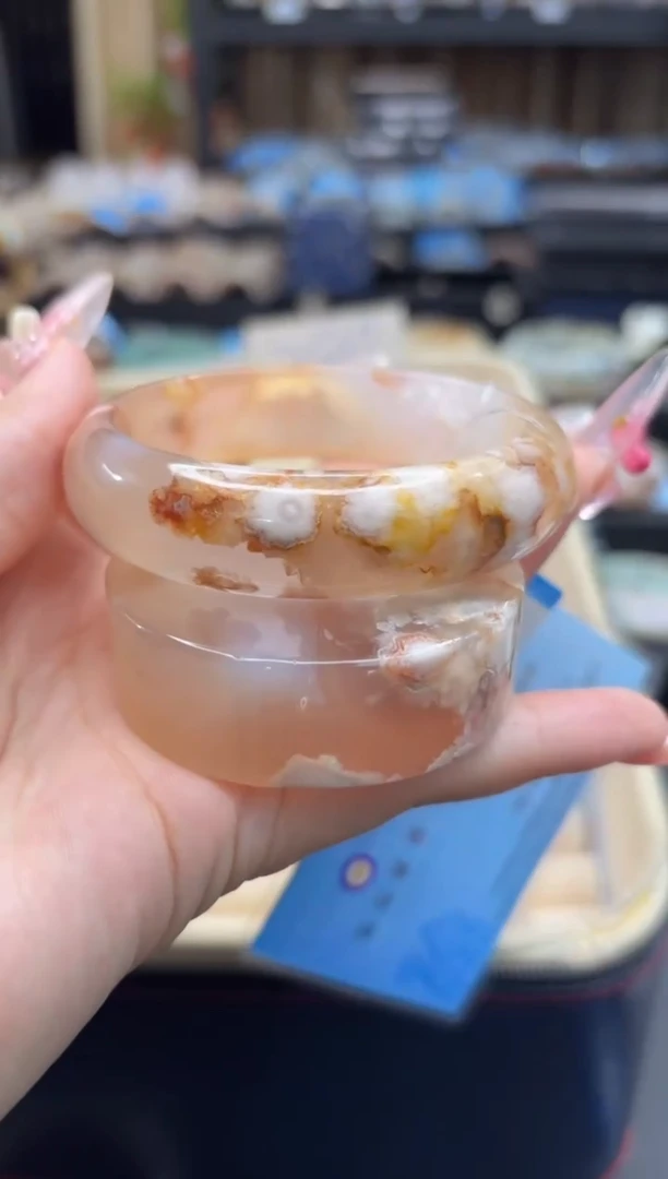 未镶嵌手镯石英质玉341(58圈赠送镯心)