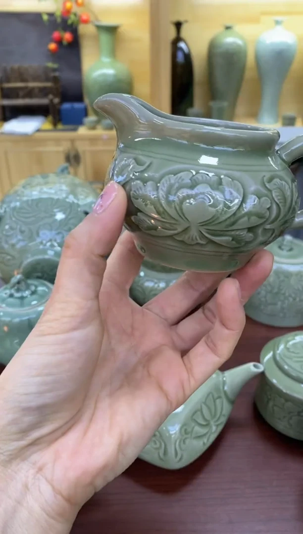 【闪购商品】011813 大师手工刻花公道杯微瑕