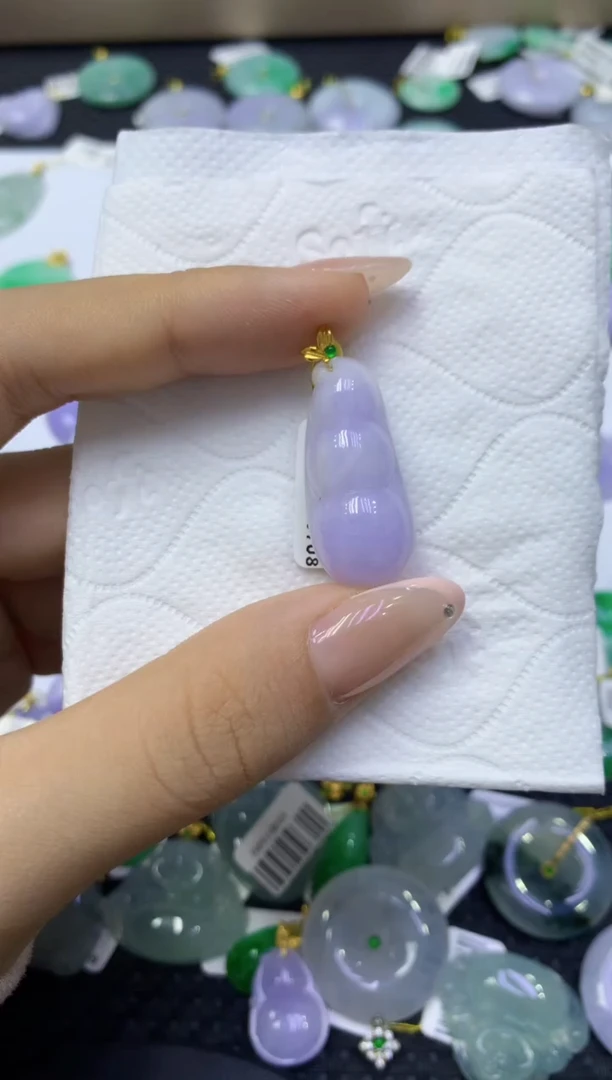 颈饰18K金镶嵌翡翠天然缅甸翡翠A货