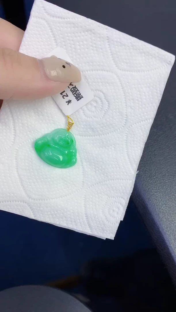 颈饰18K金镶嵌翡翠缅甸天然翡翠A货