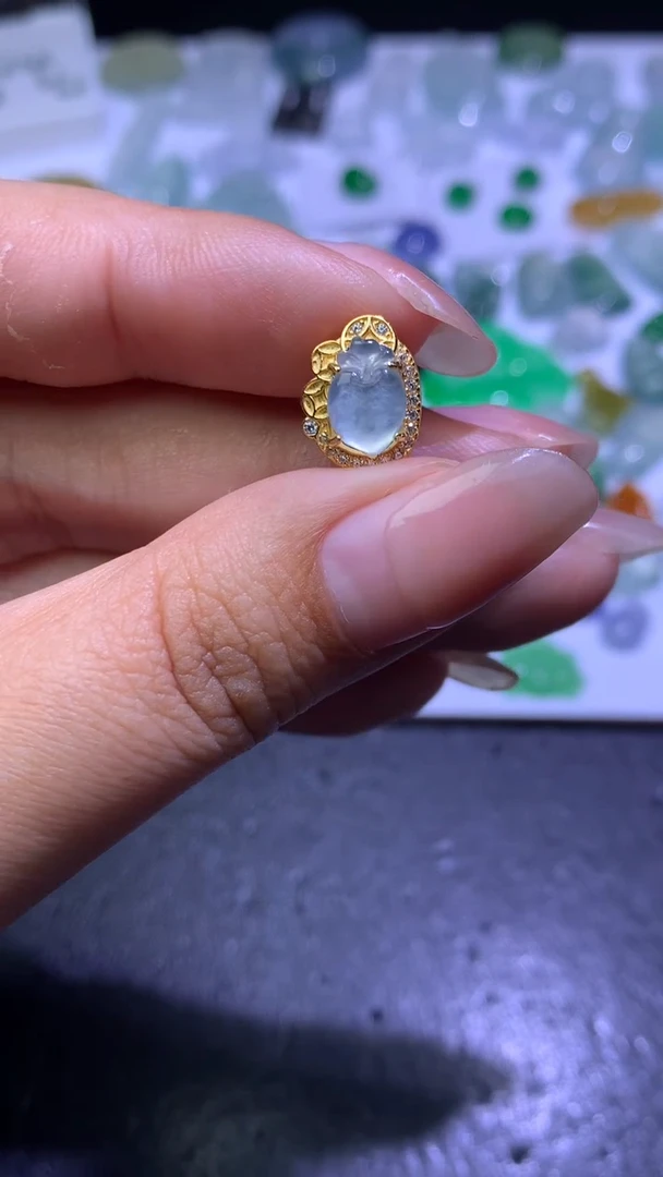 颈饰未镶嵌翡翠净货