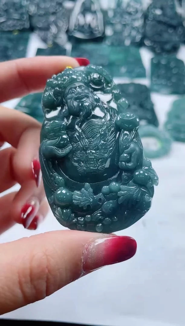 【闪购商品】翡翠颈饰未镶嵌