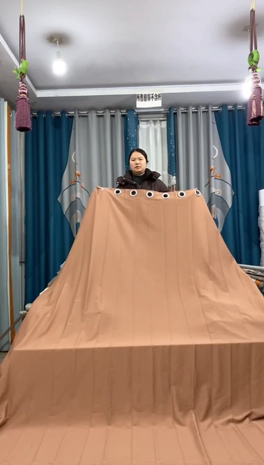 布成品窗帘   2.8米