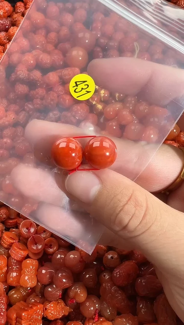 颈饰未镶嵌南红玛瑙1