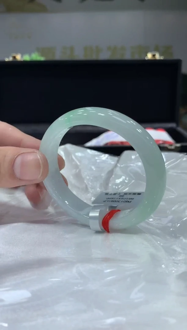 未镶嵌手镯翡翠翡翠手镯