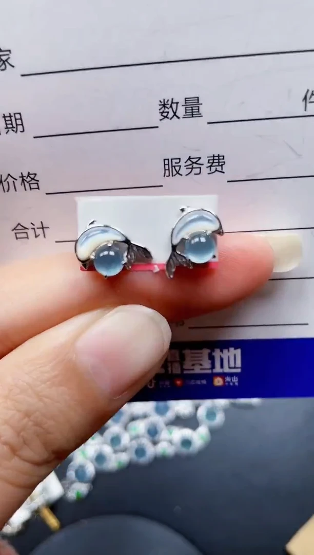 银S925镶嵌翡翠耳饰240